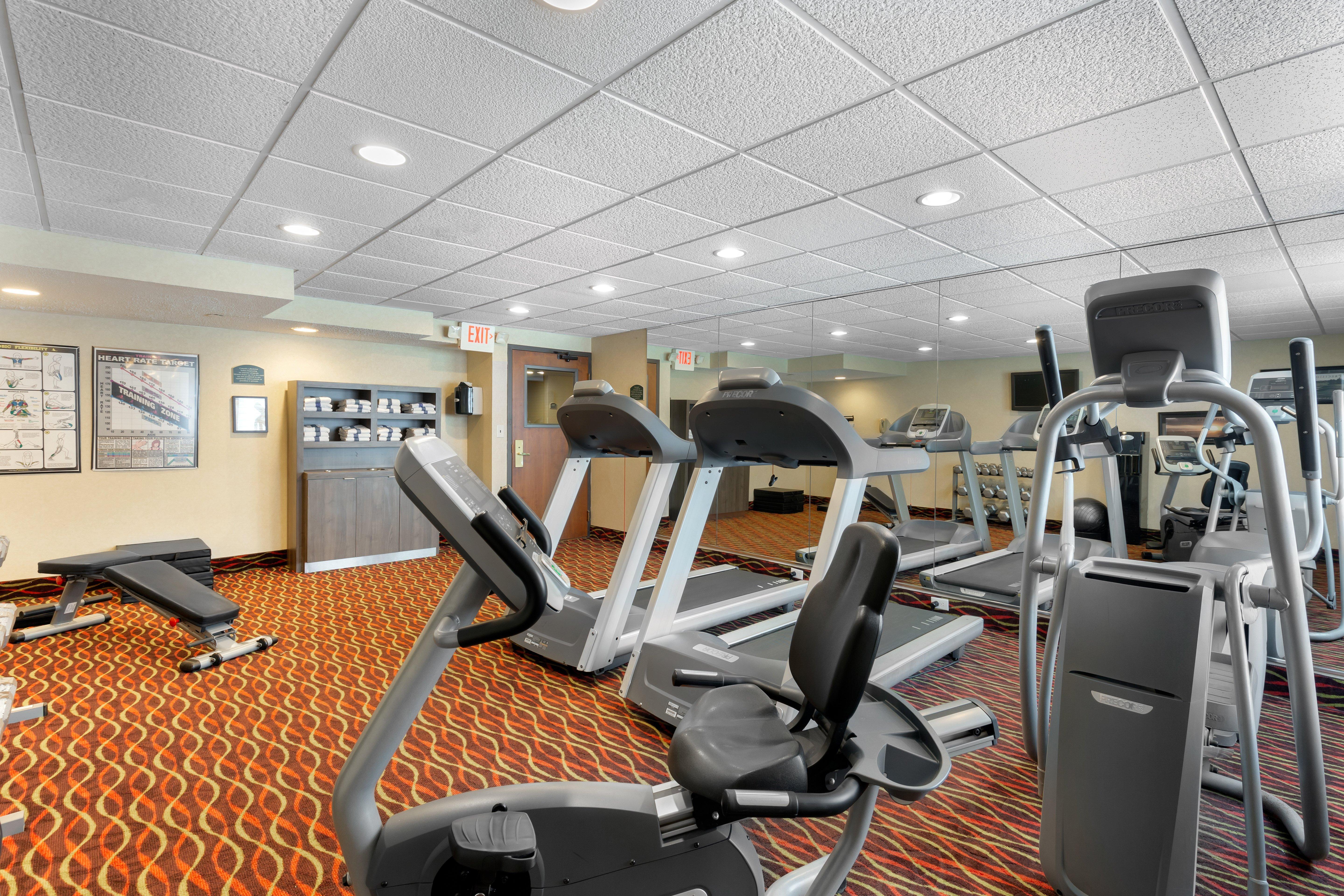Holiday Inn Express Chicago-Downers Grove By Ihg Экстерьер фото