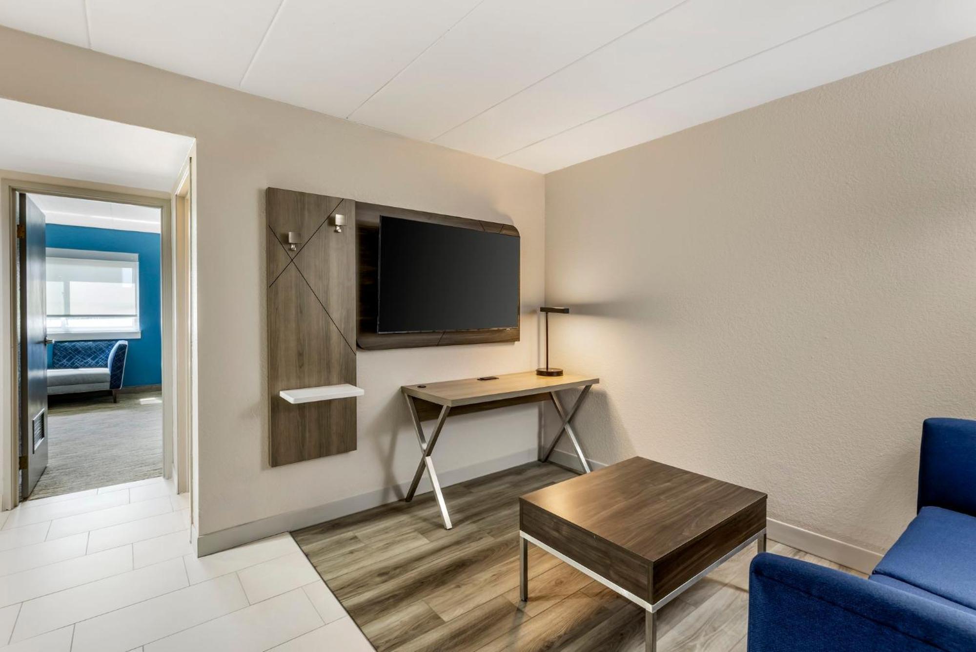 Holiday Inn Express Chicago-Downers Grove By Ihg Экстерьер фото
