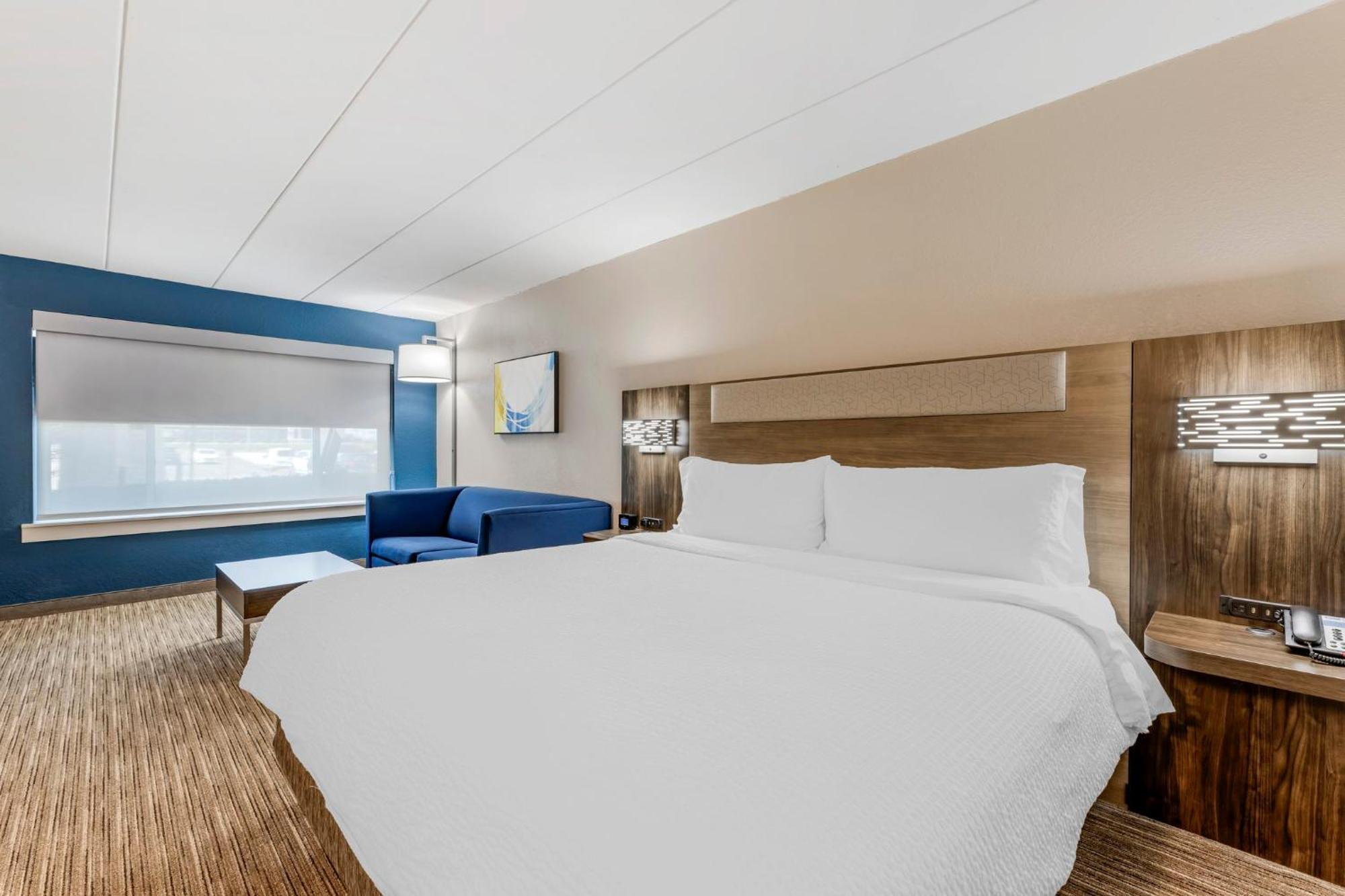 Holiday Inn Express Chicago-Downers Grove By Ihg Экстерьер фото