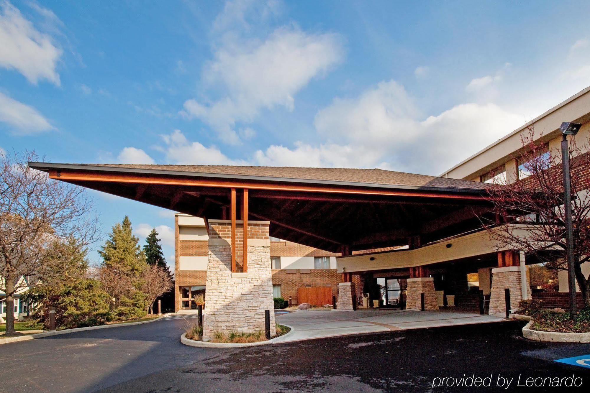 Holiday Inn Express Chicago-Downers Grove By Ihg Экстерьер фото